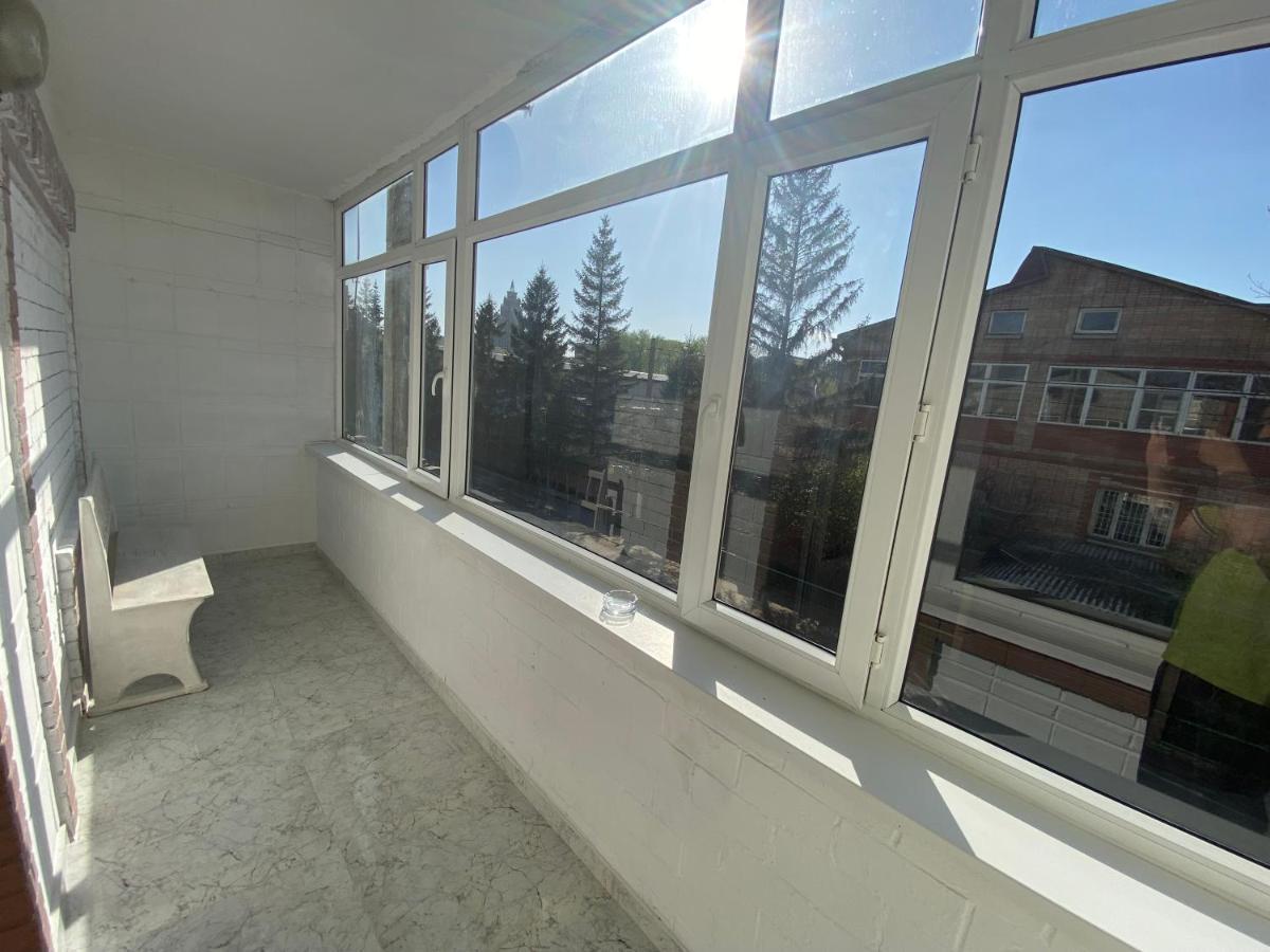 Ulpan Mini Hotel Astana Bagian luar foto