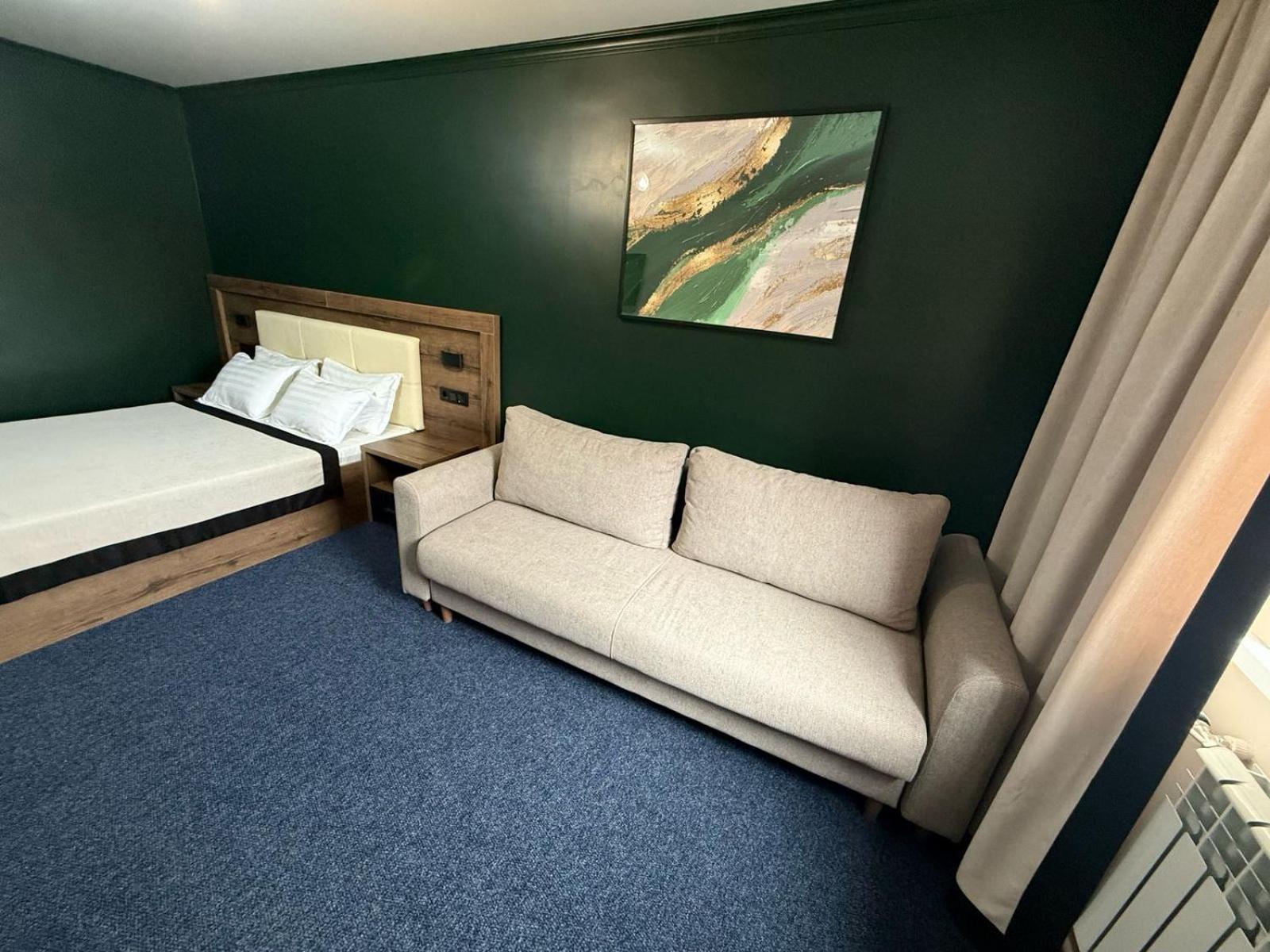 Ulpan Mini Hotel Astana Bagian luar foto