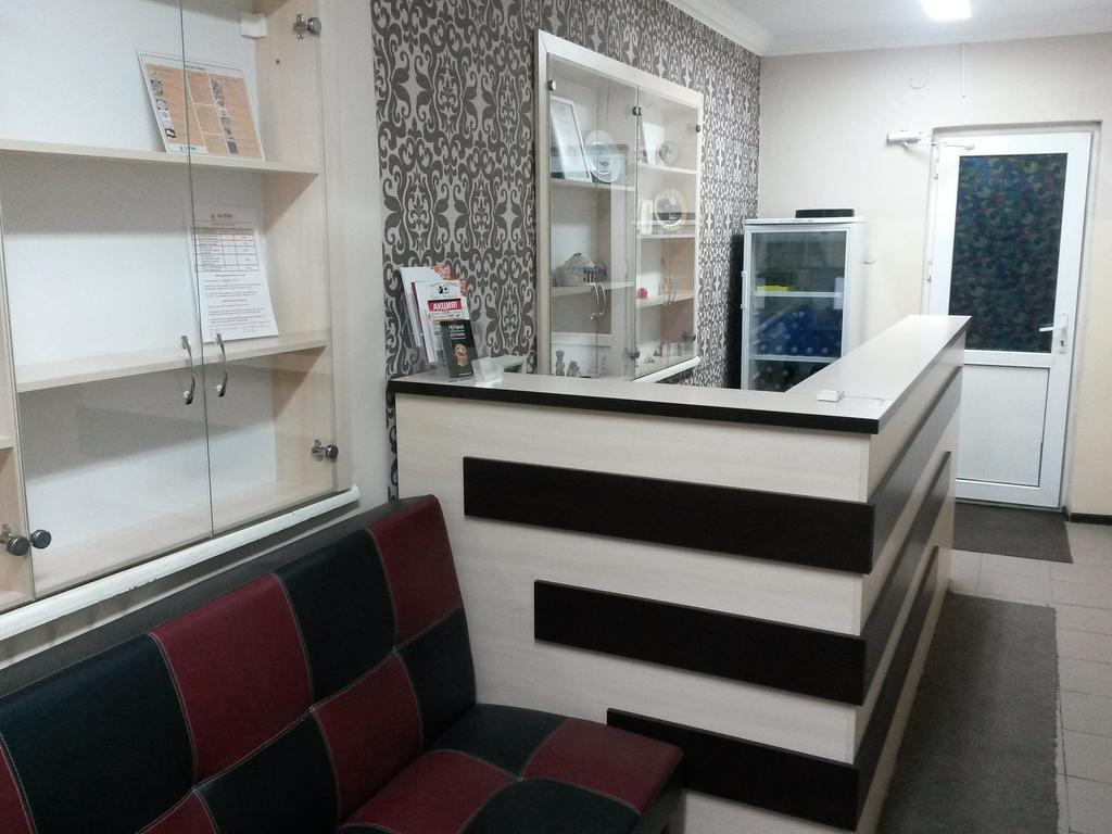 Ulpan Mini Hotel Astana Bagian luar foto